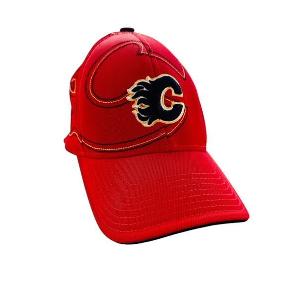 Calgary Flames Face-Off Reebok OSFA Hat Cap - Picture 2 of 8